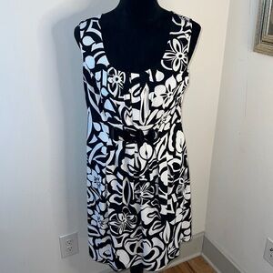 EN FOCUS Studio Sz 14 black white print embellished sleeveless dress
